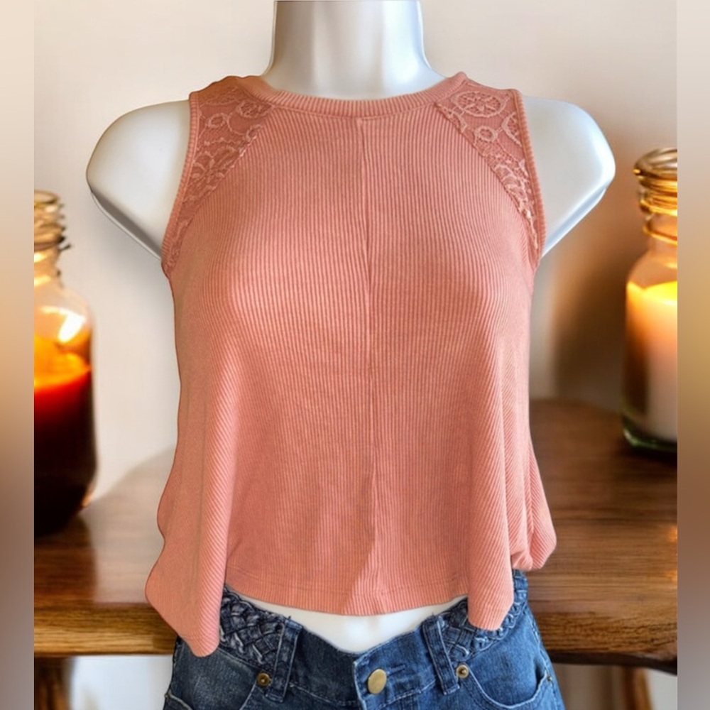 Xhilaration Ribbed Lace Mock Neck Crop Top Size XS - Picture 1 of 5